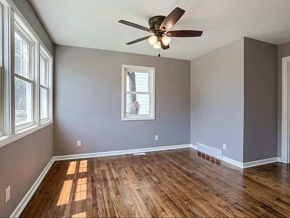 5th image of 3518 10th Ave