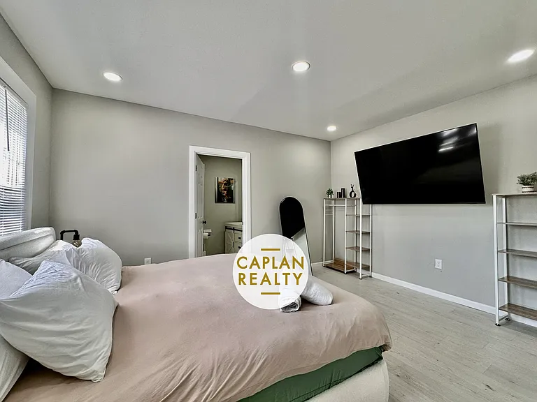 432 Lighthouse Rd — Photo 10