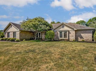 3493 Fairwood Dr, Dayton, OH 45432