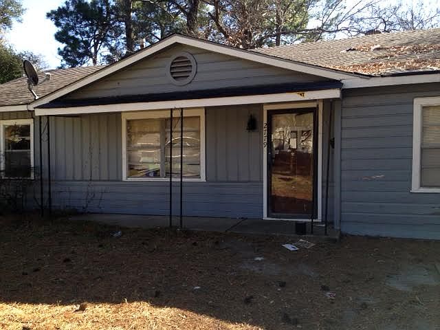 1st image of 2779 Amherst St