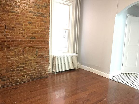 5th image of 71 Atlantic St