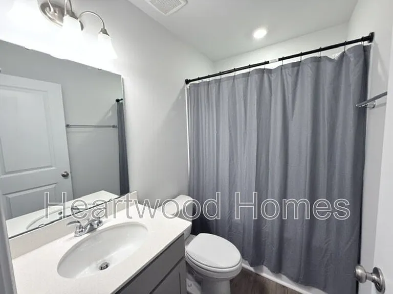 807 Coburg Ln — Photo 39