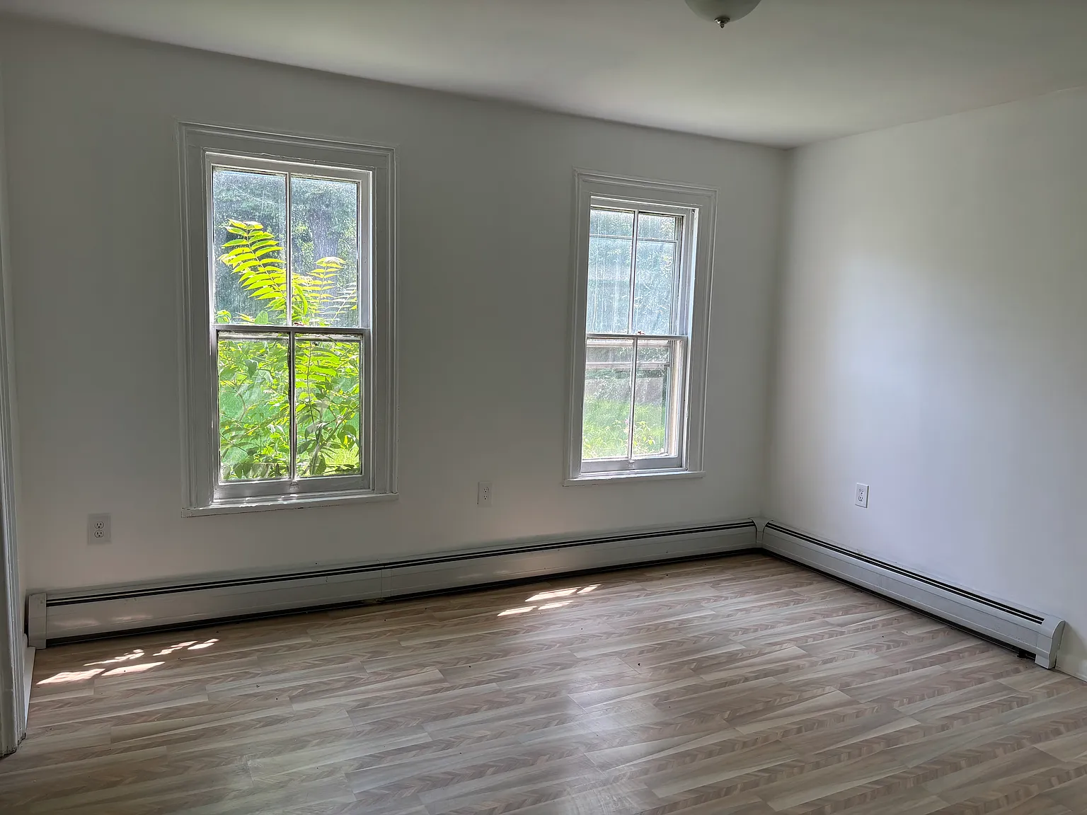 2 bed, 1.5 bath, 1250 sqft, $2,250 — Photo 3