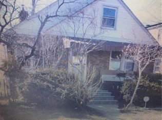 11594 224th St, Cambria Heights, NY 11411