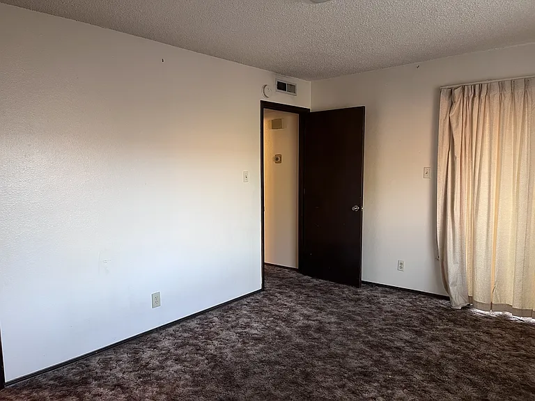 404 Rainbow Ct SE #A — Photo 12