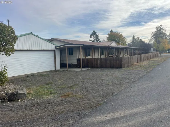 355 W Washington St, Athena, OR 97813