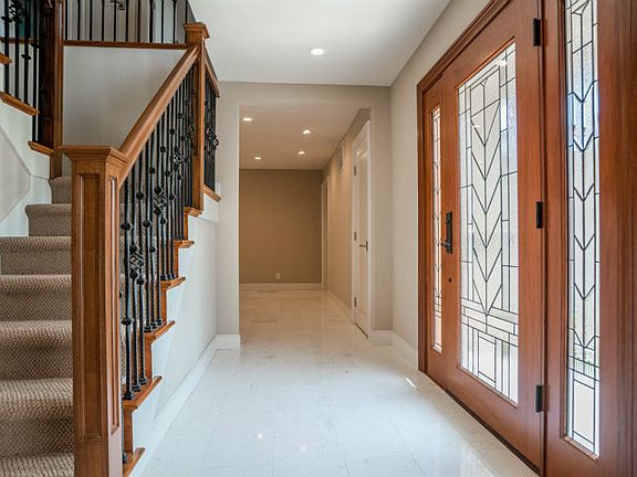 5th image of 2693 Orinda Dr