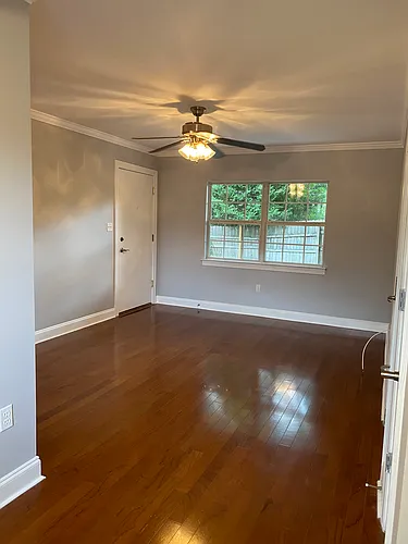 1322 Euclid Ave NE #12 Photo 1