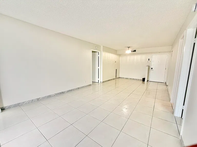531 N Ocean Blvd #805 — Photo 9