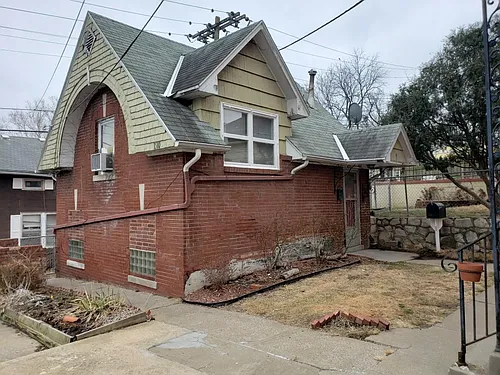 1510 E Francis St Photo 1