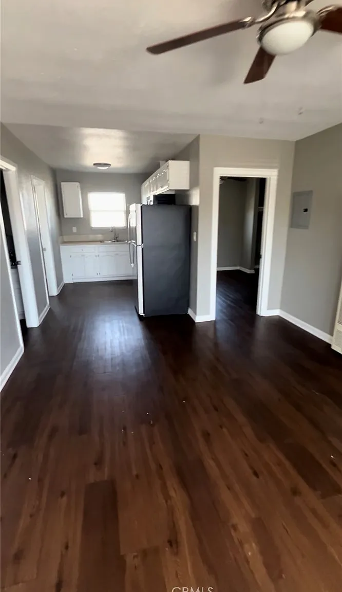 3 bed, 700 sqft, $2,800 — Photo 1