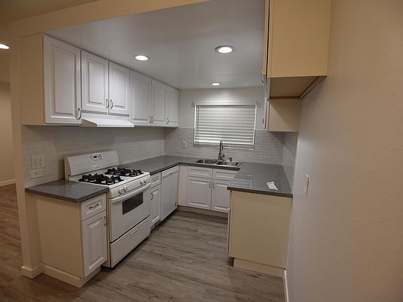 2nd image of 120 Olive St #3