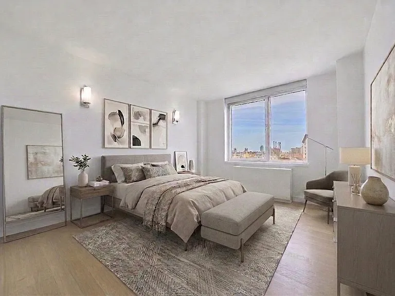 200 E 11th St #Penthouse 1 — Photo 5