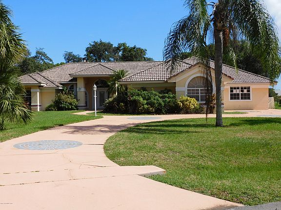 3rd image of 1606 Country Cove Cir