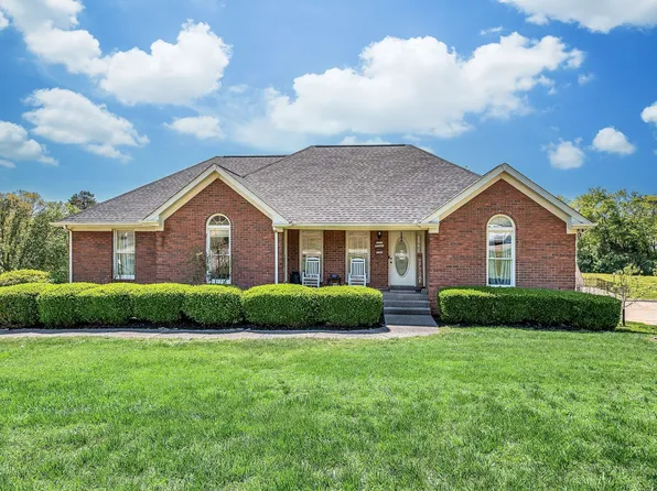 396 Solitude Cir, Goodlettsville, TN 37072