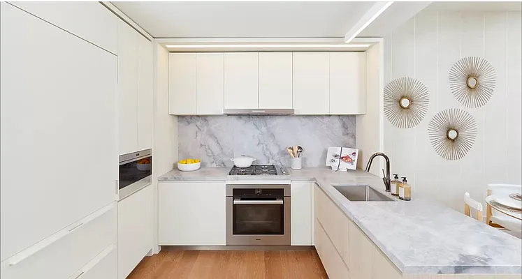 Rented by Compass | media 13