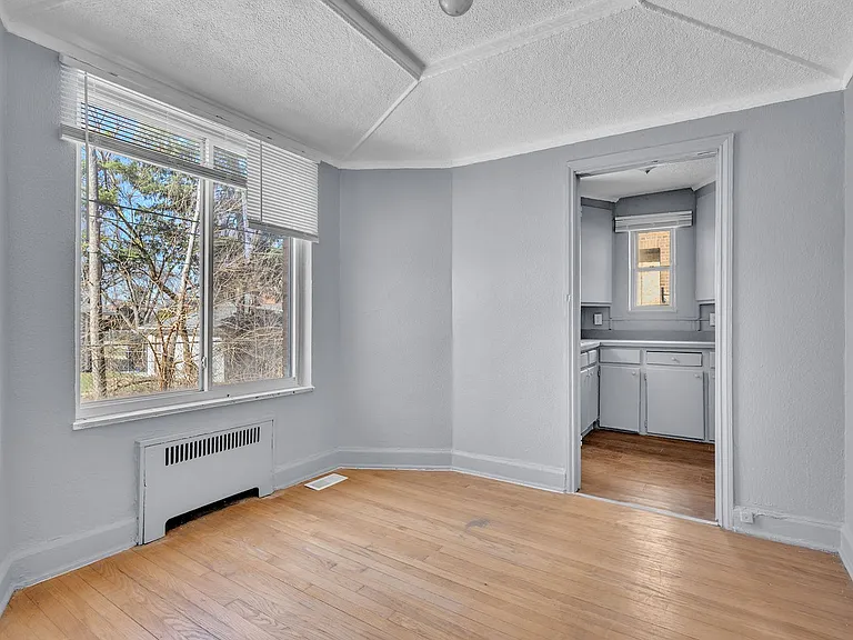 17701 Manderson — Photo 13