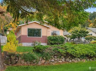 4187 W Pleasant St, Pt Orchard, WA 98367
