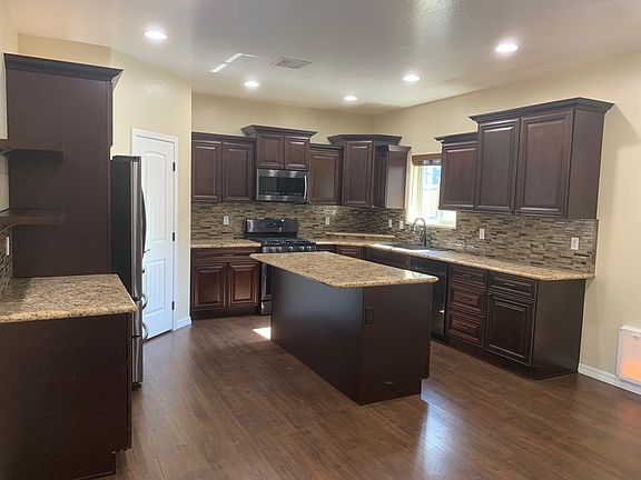 5th image of 680 S Reynolds Ln