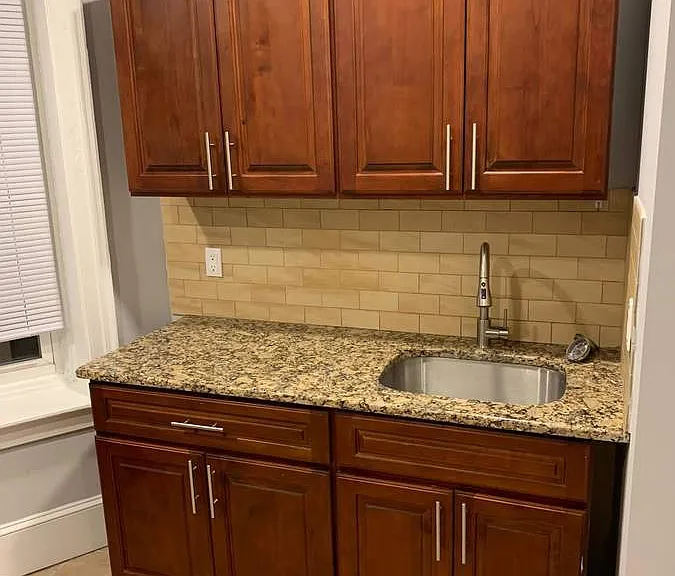 536 W King St #B6 — Photo 15