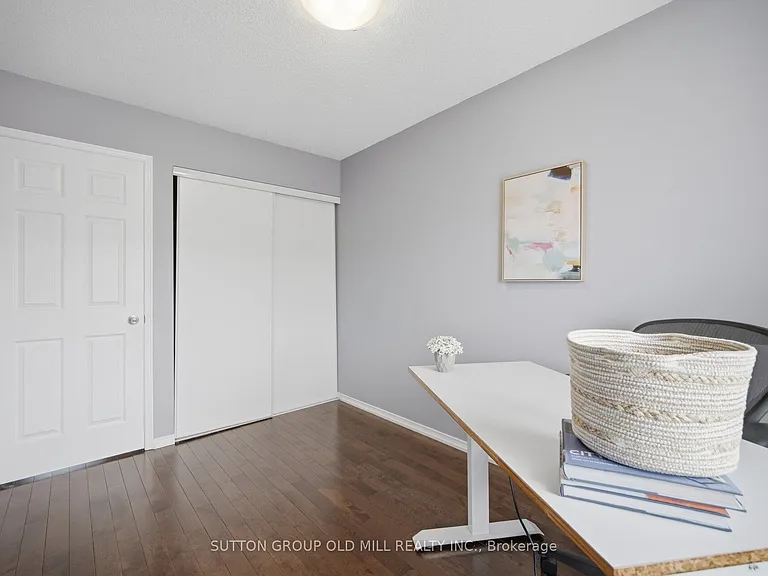 946 Audley Rd N — Photo 35