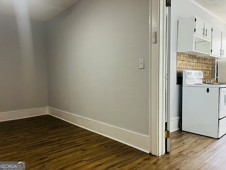 504 Broad St #7 — Photo 12