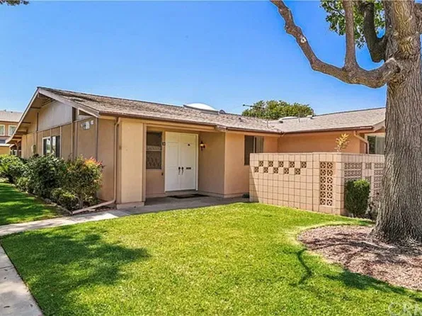 1880 Saint John Rd APT 33D, Seal Beach, CA 90740
