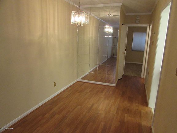 4th image of 313 Casa Bella Ct