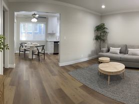 Lincoln Arms Apartments