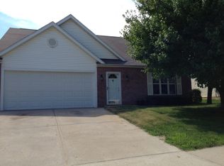 14948 Oak Rd, Carmel, IN 46033