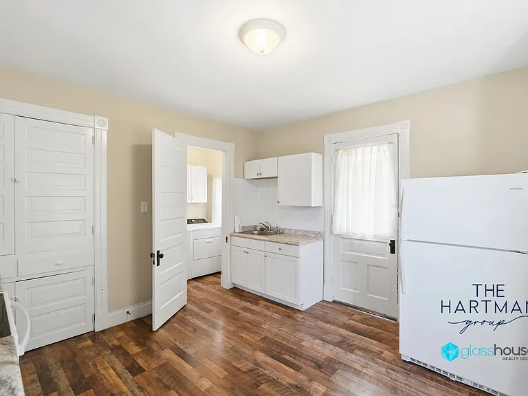 142 S Van Lear St — Photo 11