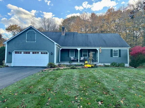 43 Wishing Well Way, West Springfield, MA 01089