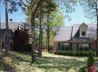 20 Carrollton Ct, Little Rock, AR 72211