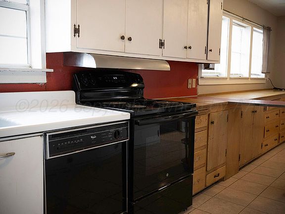 5th image of 511 Zauk Ave