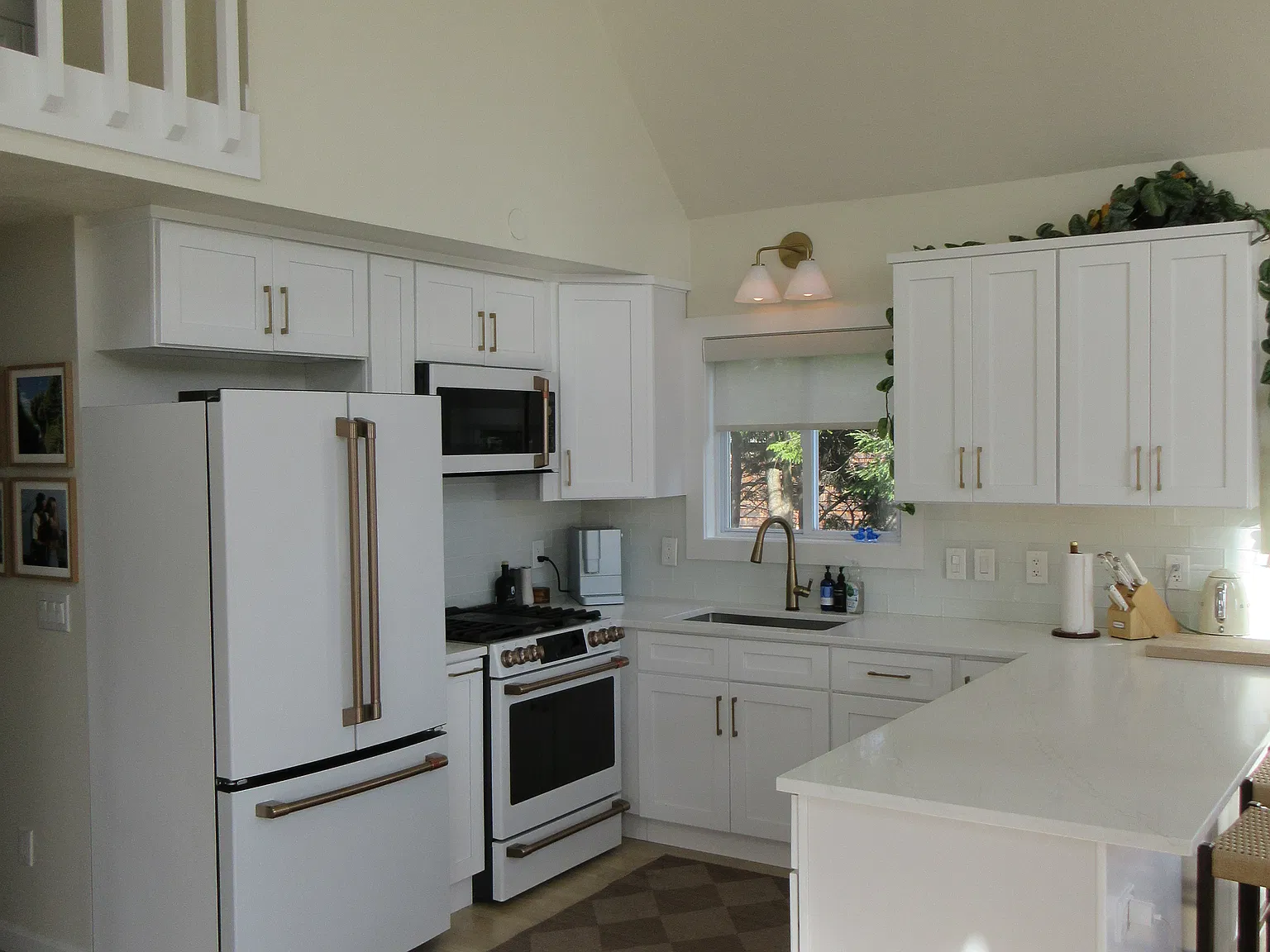 2 bed, 1900 sqft, $2,800 — Photo 2