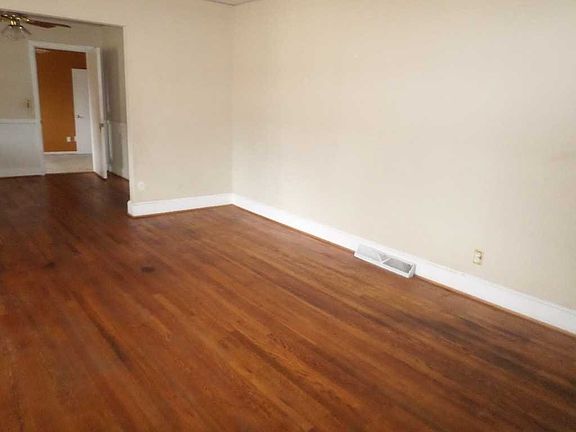 4th image of 1515 Sunnyside Dr