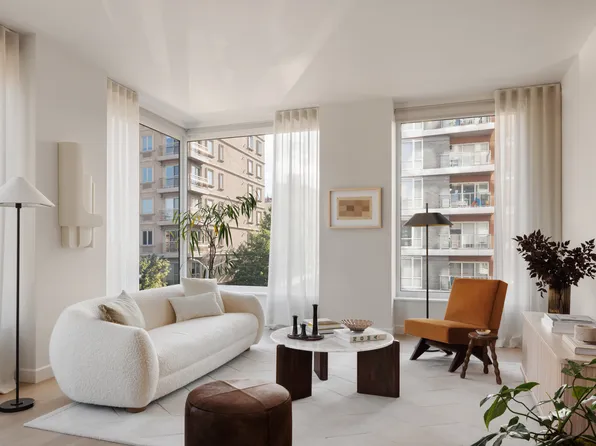 544 Carroll Street image 1 of 15