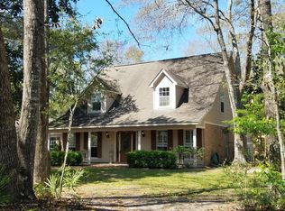 9304 Cavalier Cir, Ocean Springs, MS 39564