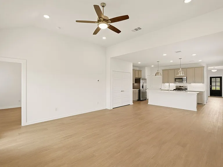 32503 Midsummer Dr — Photo 12