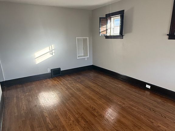 2nd image of 5944 Drury Ln