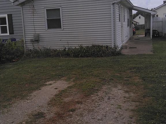 3rd image of 1051 Goodman Ave