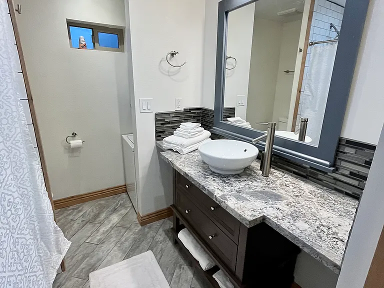 745 N Mesa Dr — Photo 4