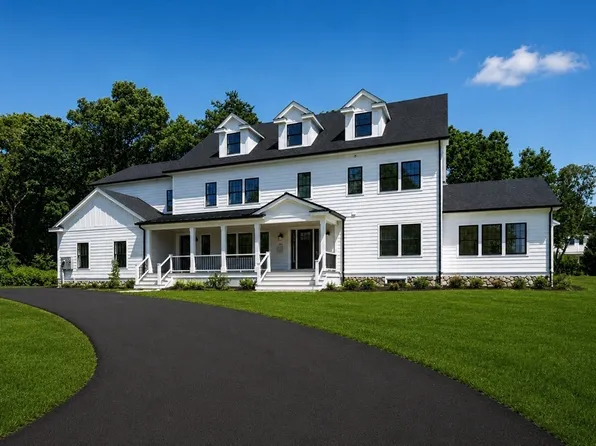 11 Viking Rd, Winchester, MA 01890