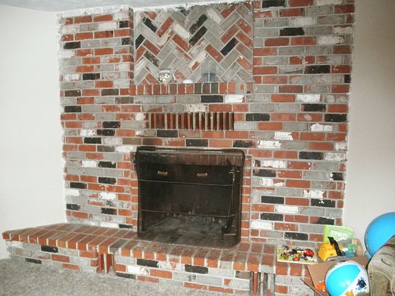 2nd image of 7207 Captain Robert Gray Dr