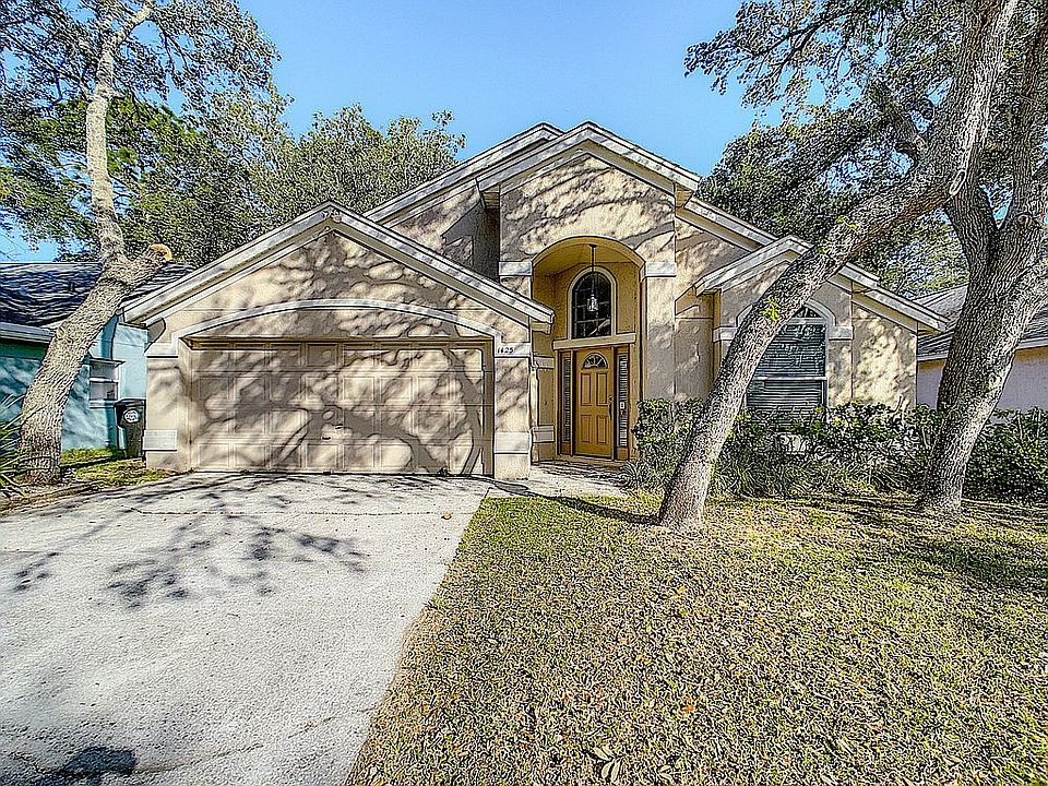 1st image of 1425 Woodfield Oaks Dr