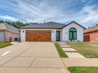 9060 Brushy Creek Trl, Fort Worth, TX 76118
