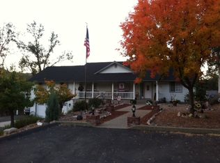 41715 River Falls Rd, Oakhurst, CA 93644