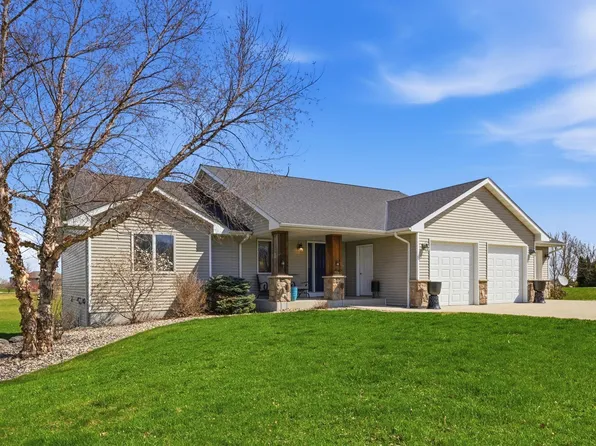 17008 236th Cir, Hutchinson, MN 55350