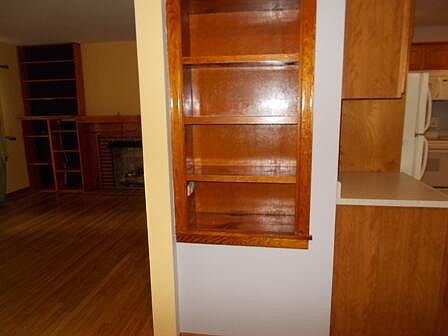 5th image of 1411 Fairlane Dr