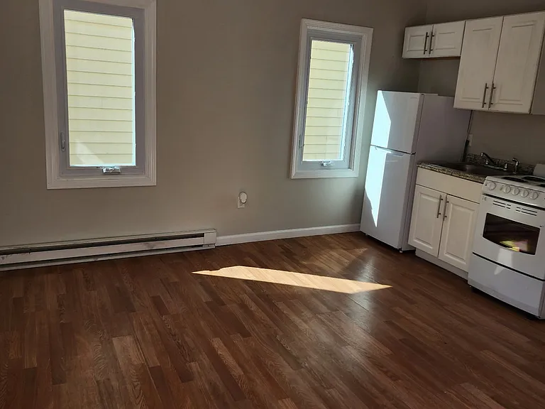 738 Savin Ave #1S — Photo 8